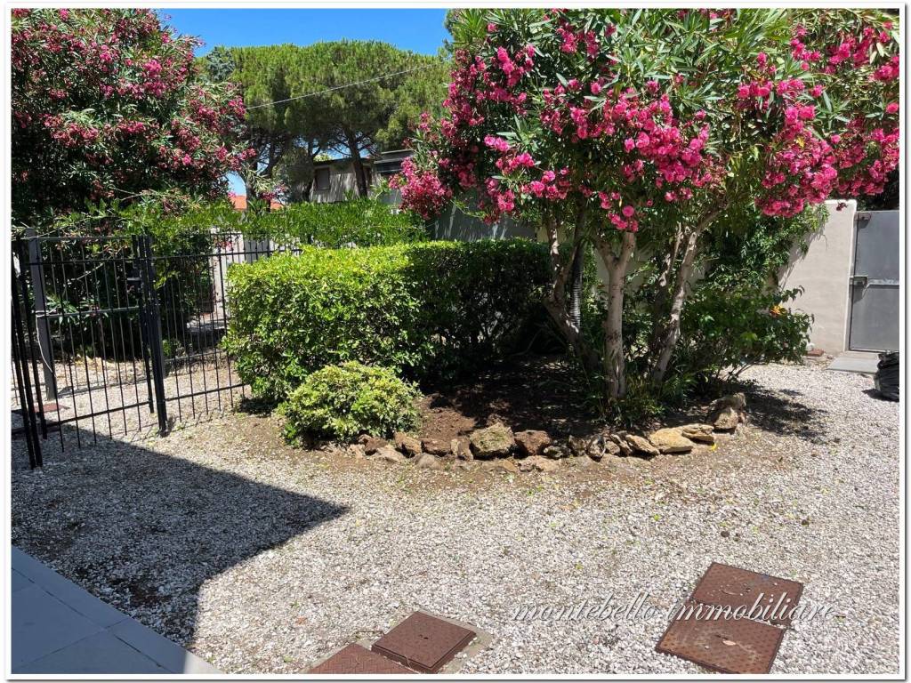 Villa a Livorno in Via di Montenero - Foto 4