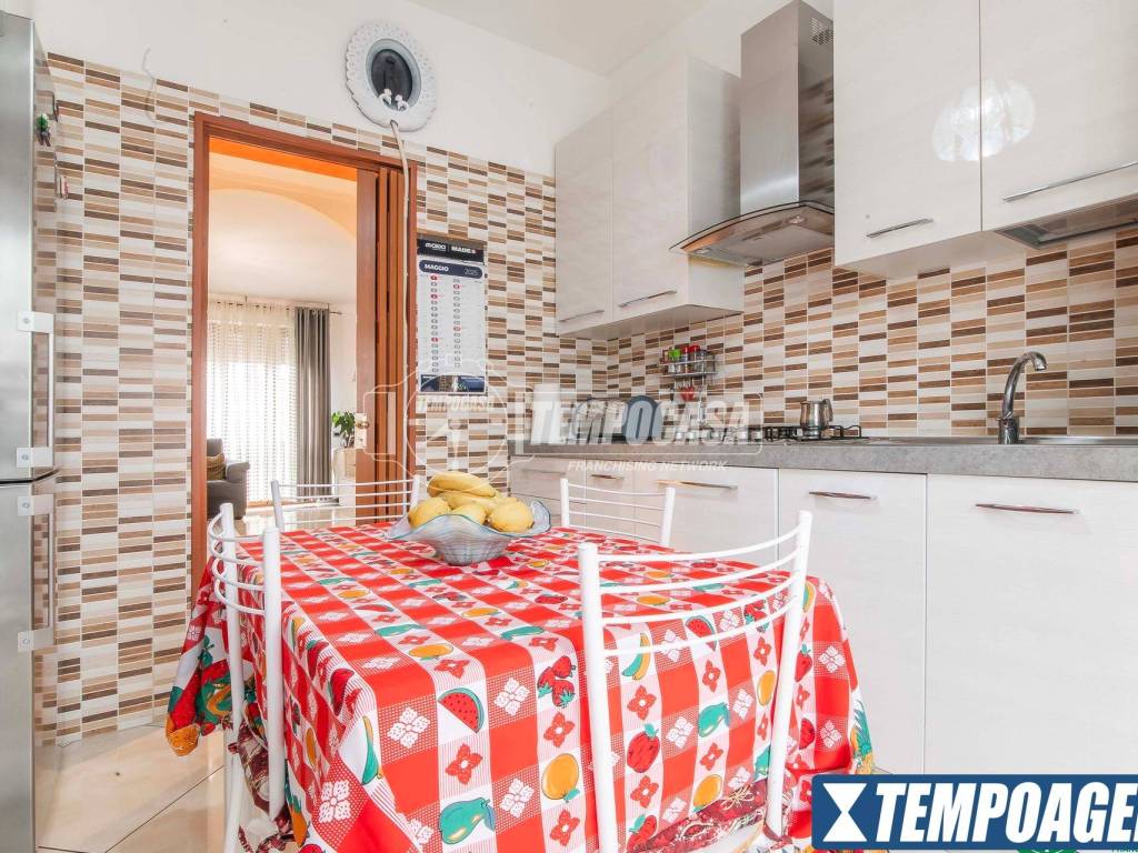 Appartamento a Garbagnate milanese in Via Monviso, 94 - Foto 5