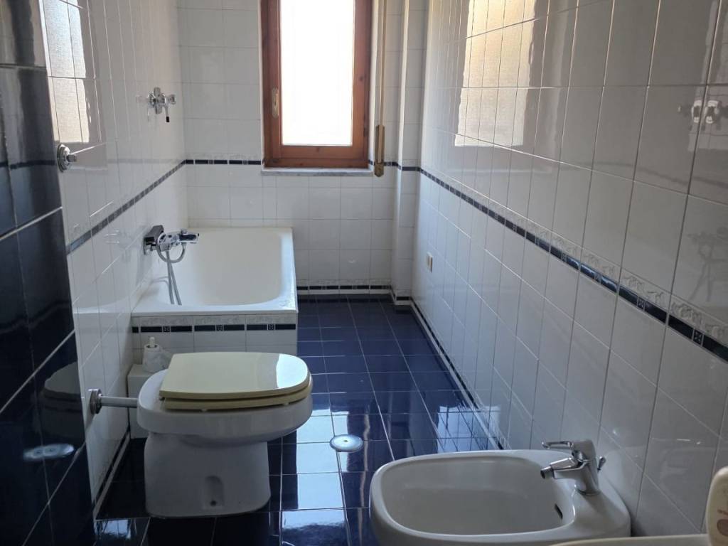 Appartamento a Pontecagnano faiano in Via Sandro Pertini - Foto 5