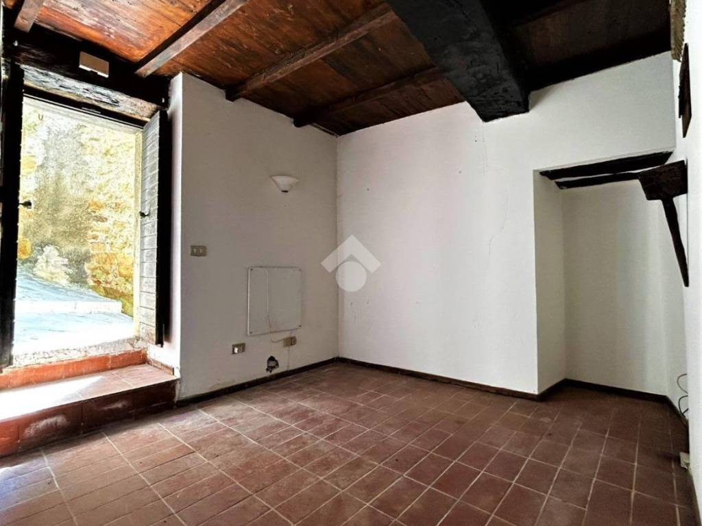 Appartamento a Ischia di castro in Piazza Eraclito, 12 - Foto 4