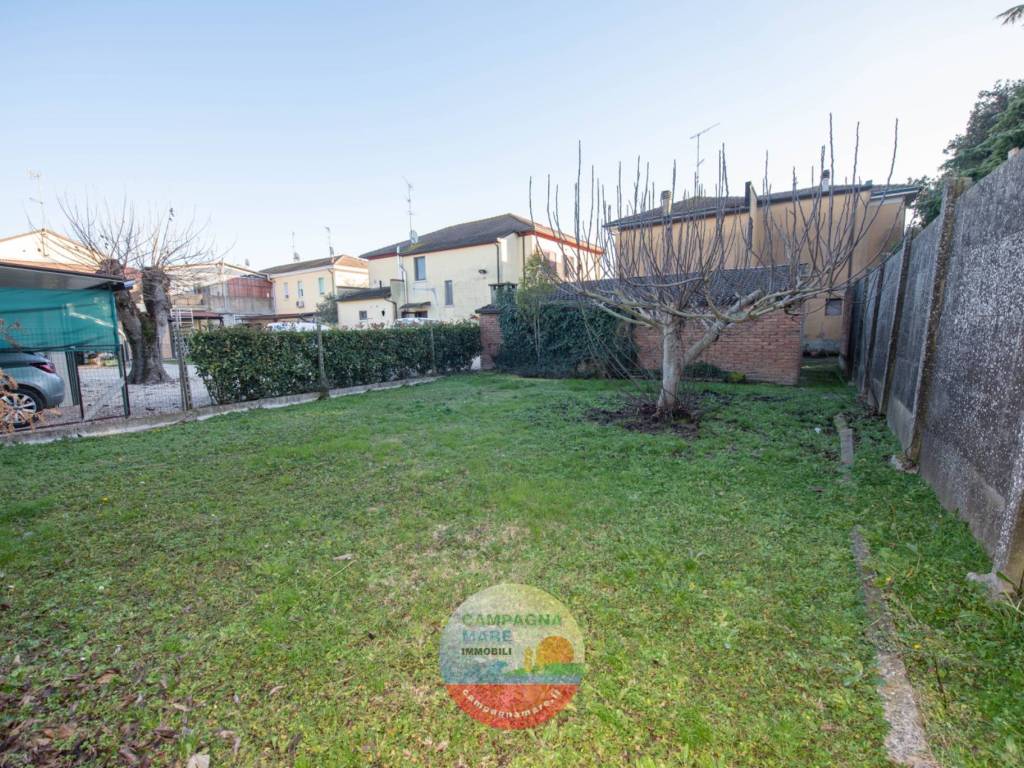 Villa a Jolanda di savoia in Piazza Unità d'Italia - Foto 4