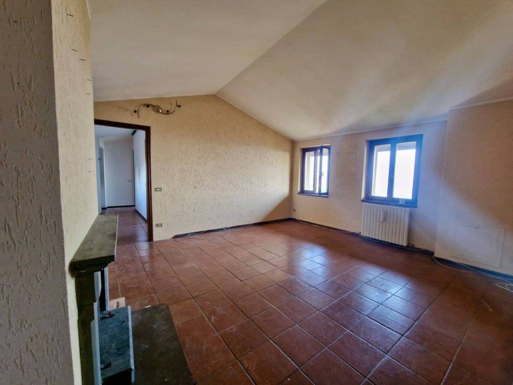 Appartamento a Bergamo in Via San Matteo Alla Benaglia, 22 - Foto 2