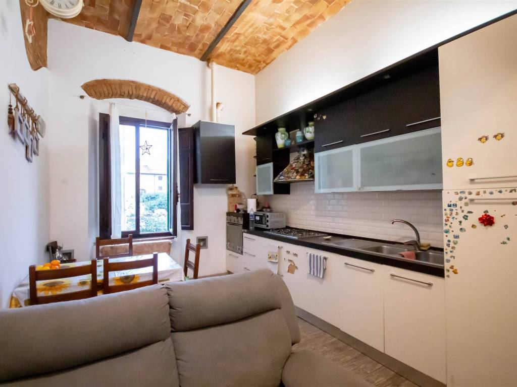 Appartamento a Cecina in Via Giovanni Verga, 3 - Foto 2