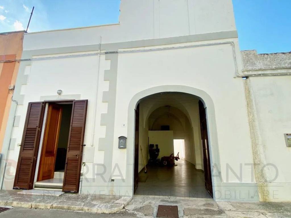 Villa a Giuggianello in Via Alessandro Manzoni, 19 - Foto 2