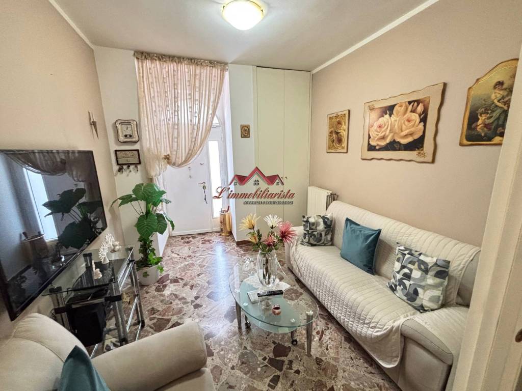 Appartamento a Valenzano in Largo Guglielmo Marconi - Foto 4
