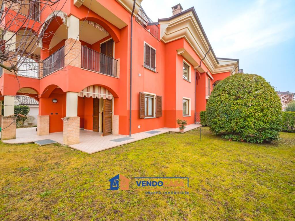 Appartamento a Cherasco in Via Clemente Fusero, 6 - Foto 2