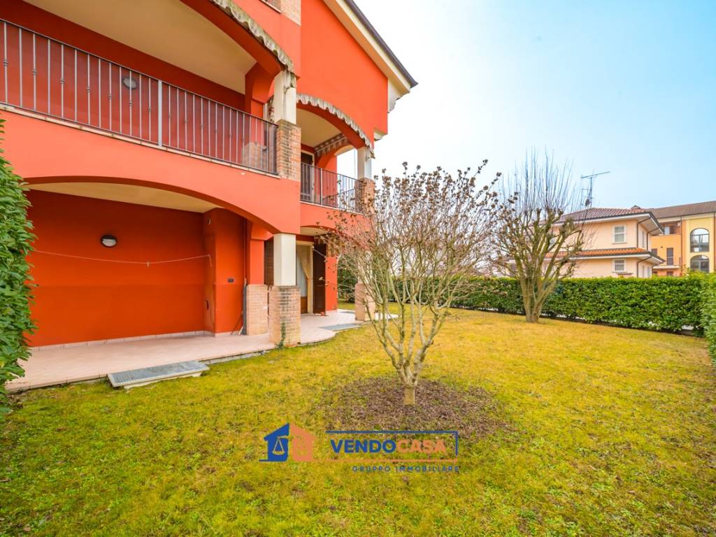 Appartamento a Cherasco in Via Clemente Fusero, 6 - Foto 4