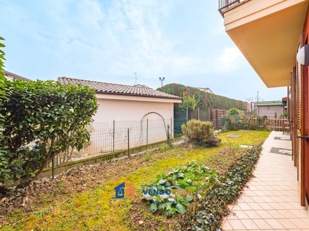 Appartamento a Cherasco in Via Clemente Fusero, 6 - Foto 5