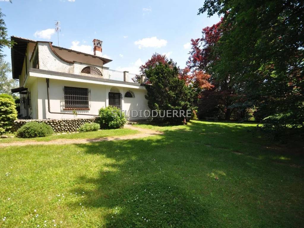 Villa a Castelletto sopra ticino in Via A. Oldrini, 15 - Foto 3