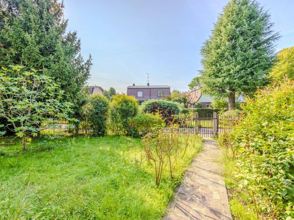 Villa a Arese in Via Matteotti, 40 - Foto 2