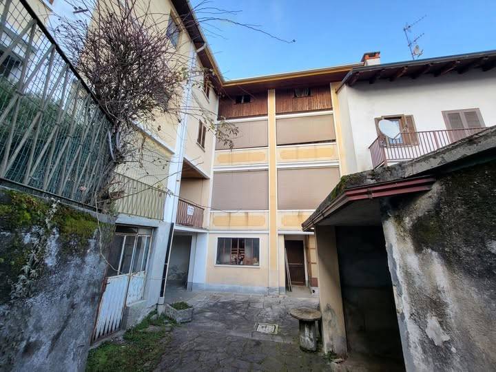 Casa indipendente a Borgosesia in Via per Doccio, 4 - Foto 2