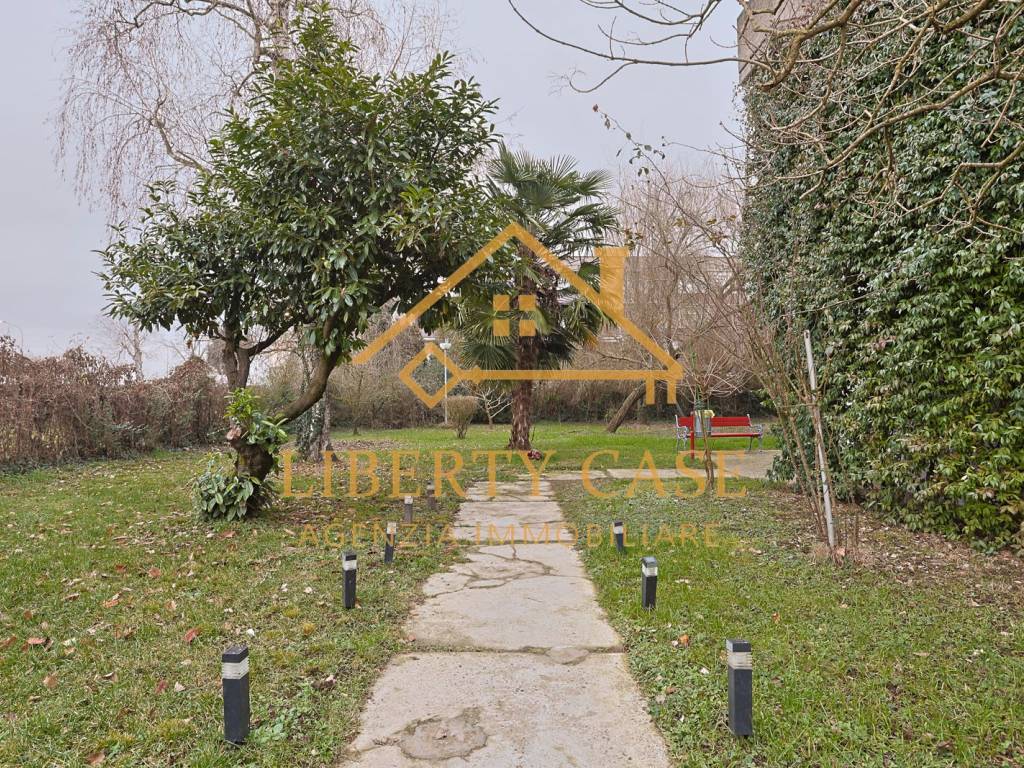 Appartamento a Vercelli - Foto 2