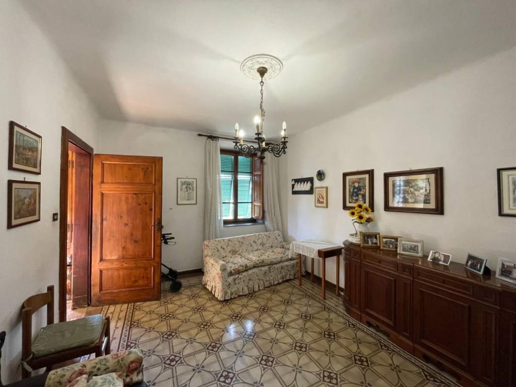 Casa indipendente a Lucca in Via Vecchia della Chiesa, , 79 - Foto 3
