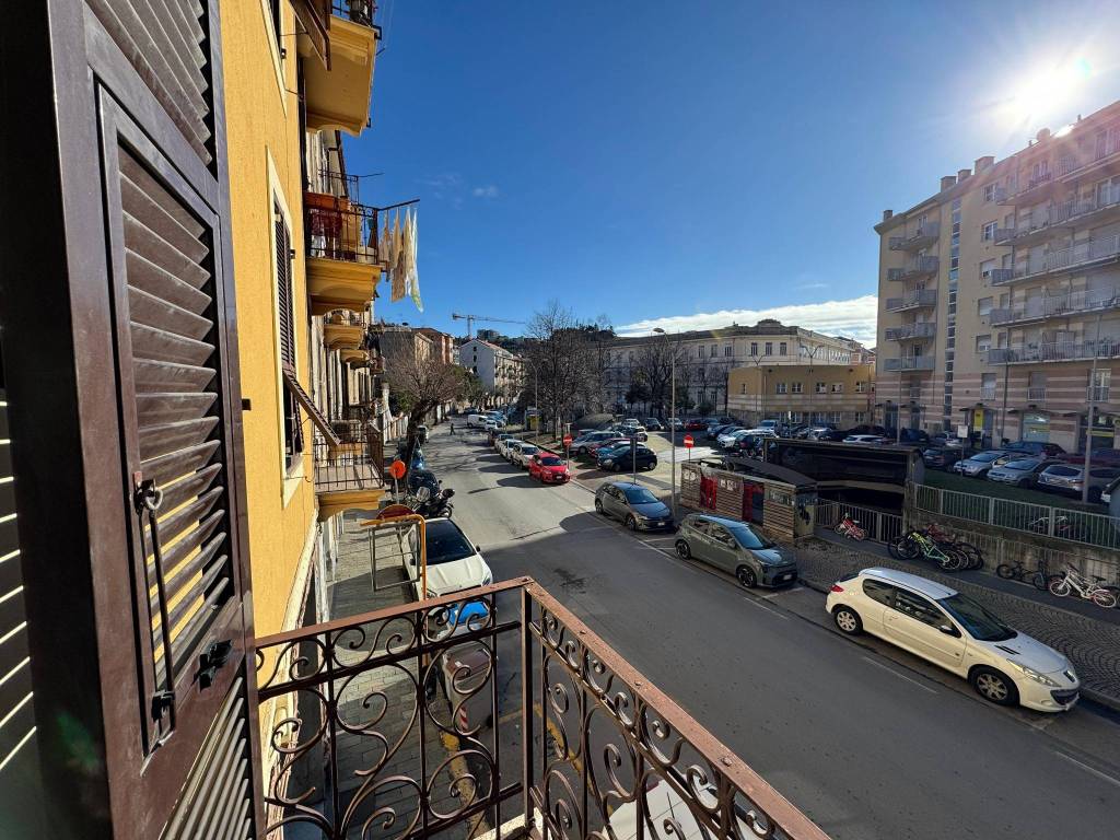 Appartamento a Savona in Via Giuseppe Verdi, 36 - Foto 3