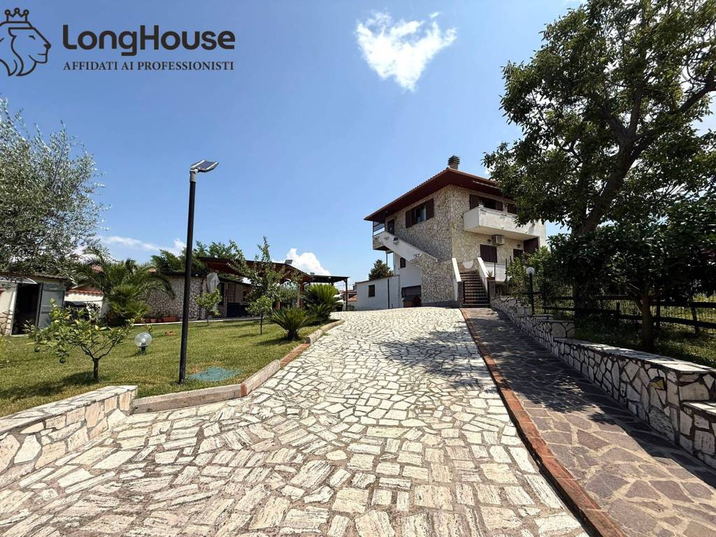 Villa a Guidonia montecelio in Via Ippocrate, 6 - Foto 2