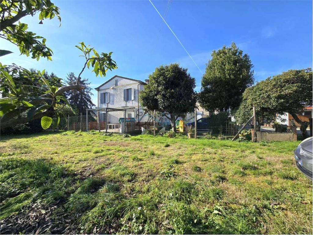 Villa a Lucca in Via di arliano - Foto 4