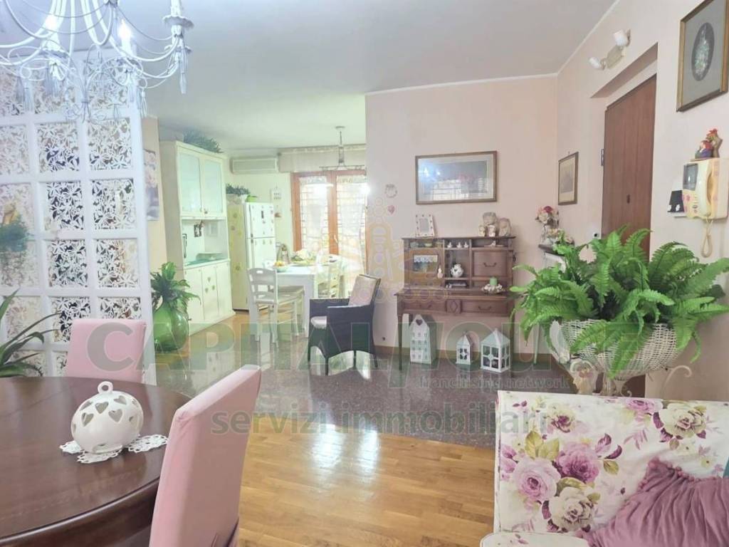 Appartamento a Caserta in Via Santa Commaia, 6 - Foto 5