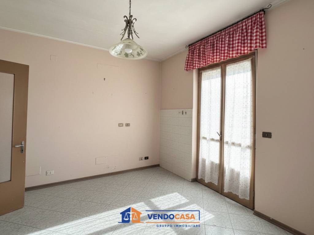 Villa a Cherasco in Via Cuneo, 33 - Foto 4