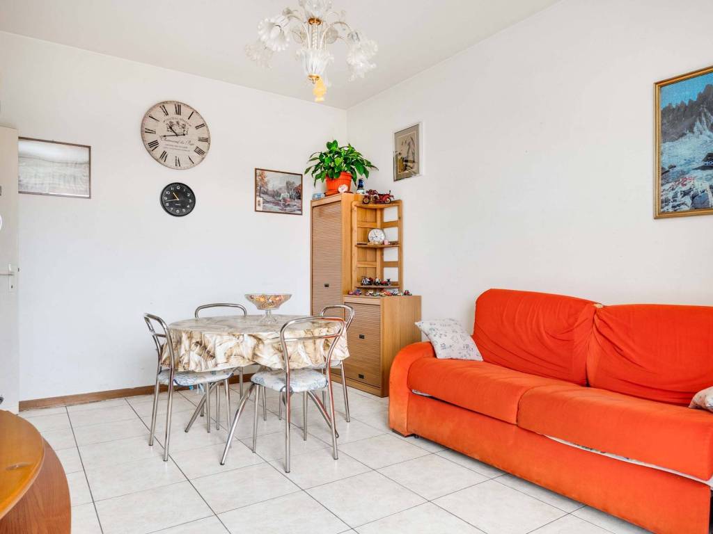 Appartamento a Gallarate in Via Antonio Gramsci, 26 - Foto 4