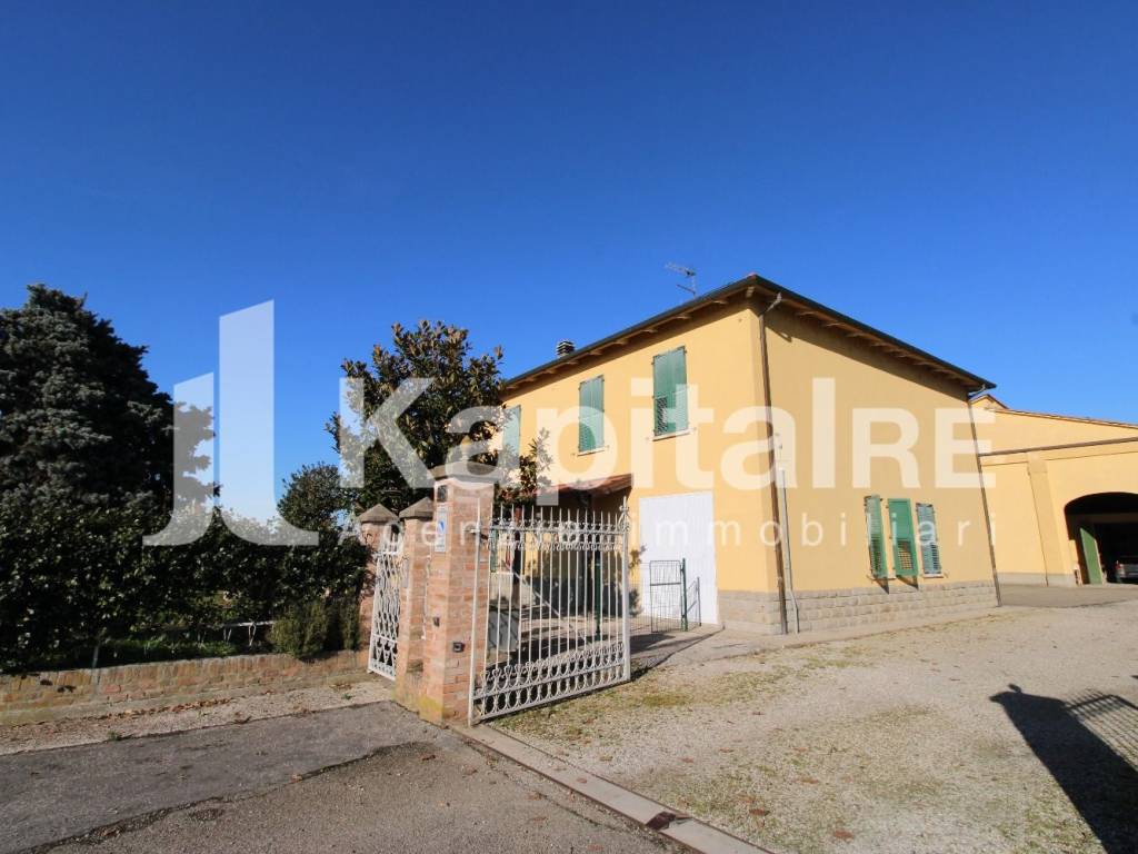 Villa a Castenaso in Via Marano, 28 - Foto 2