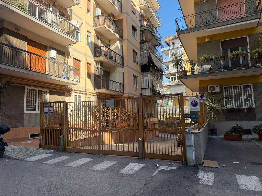 Box / garage a San giorgio a cremano in Via Domenico Scarlatti, 10 - Foto 4