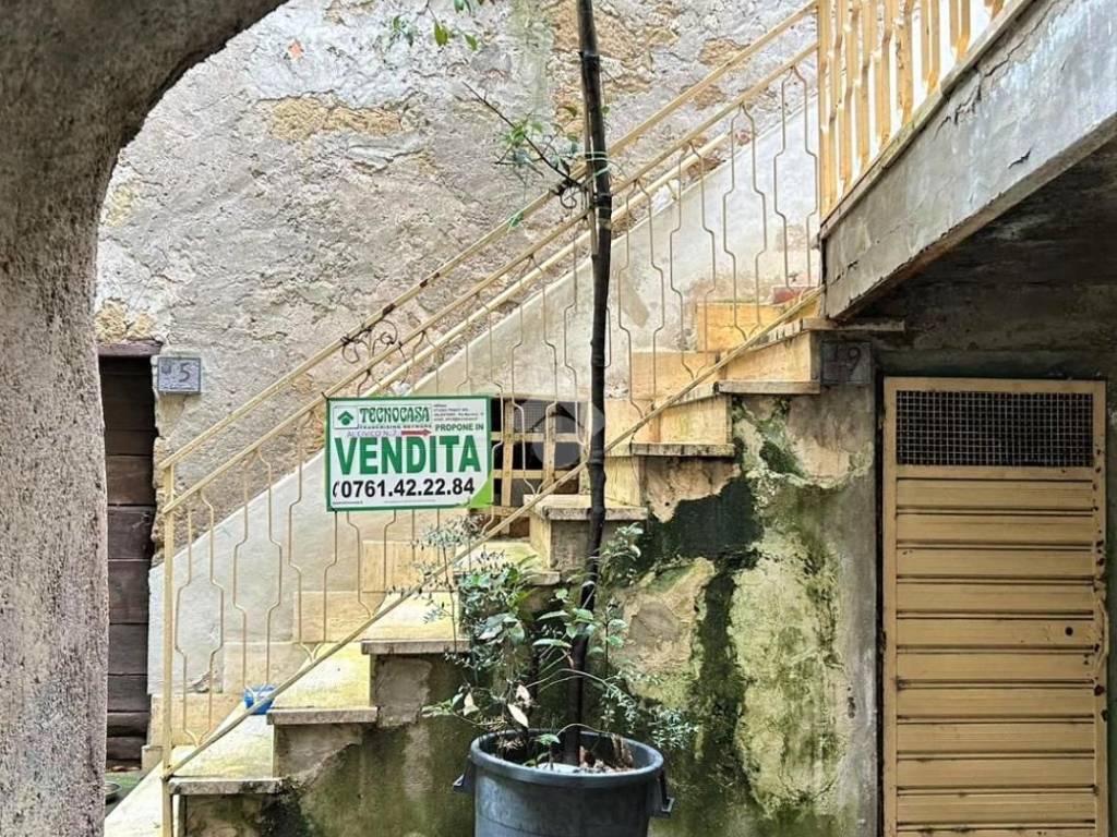 Appartamento a Ischia di castro in Via Carlo Emanuele, 7 - Foto 3