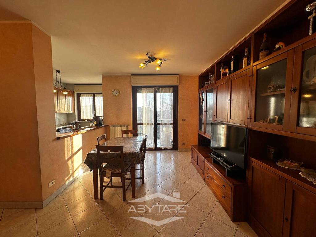 Appartamento a Nichelino in Via Giovanni Spadolini, 9 - Foto 2