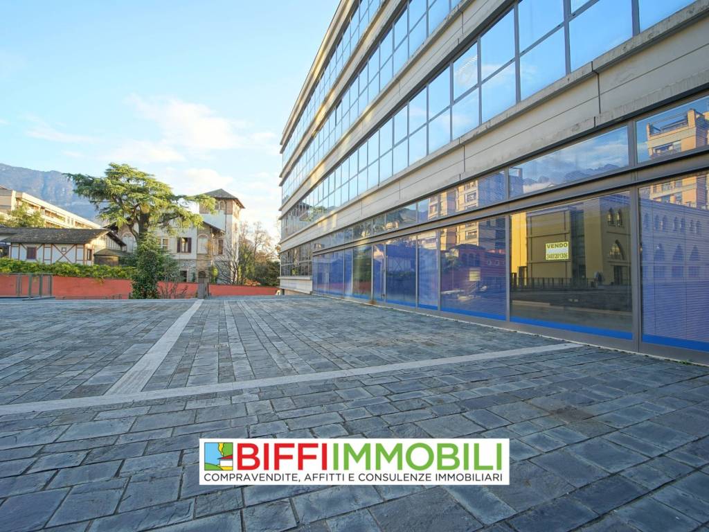 Immobile a Lecco in Corso Giacomo Matteotti - Foto 2