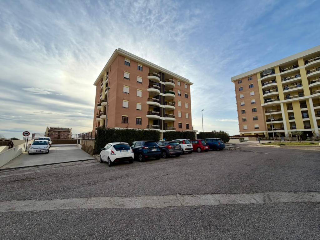 Appartamento a Pomezia in Via Francesco Crispi, 11 - Foto 2
