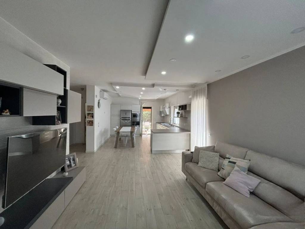 Villa a Montoro in Via Ten. Luigi Salsano, 15 - Foto 3