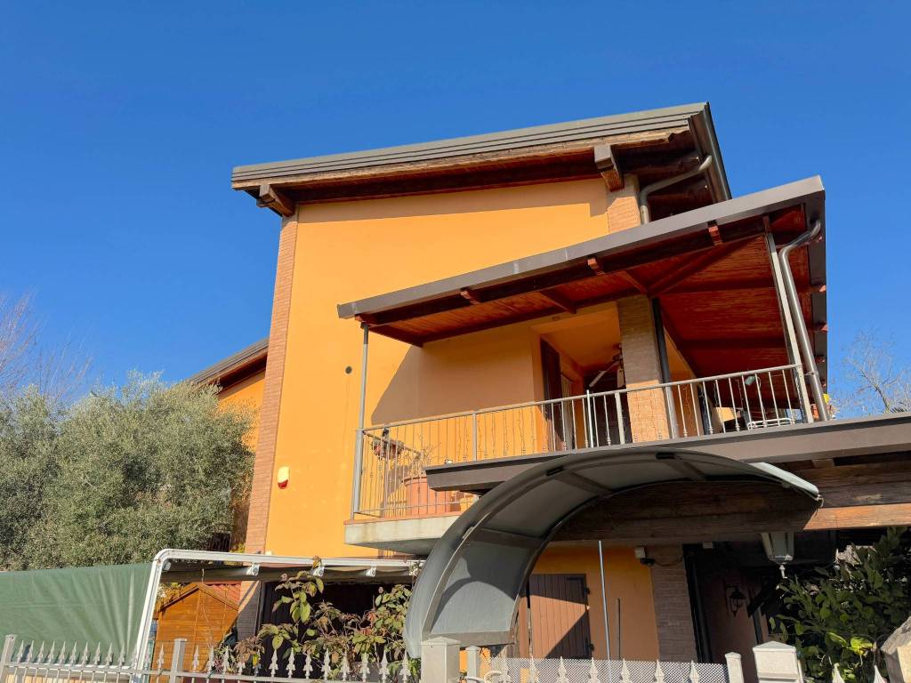 Villa a Montecchio emilia in Via Giovanni Falcone - Foto 5