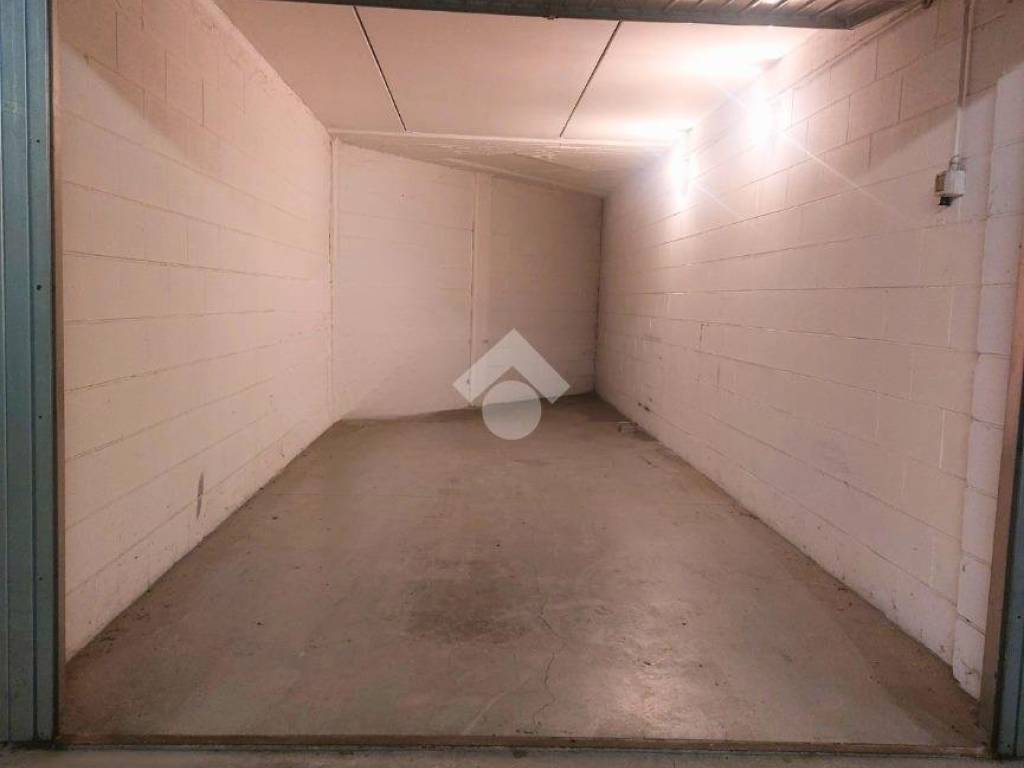 Box / garage a Vittuone in Via Milano, 59 - Foto 2