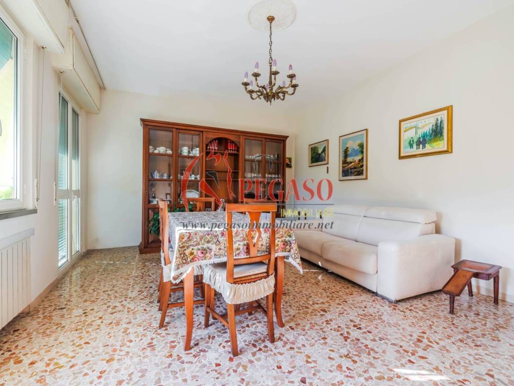 Appartamento a Pescia in Via Ferdinando Martini - Foto 4