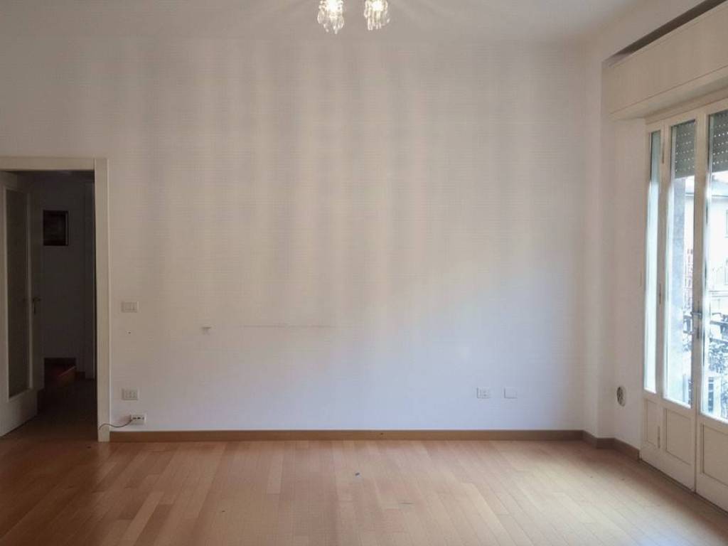 Appartamento a Pisa in VIA QUEIROLO, 15 - Foto 3