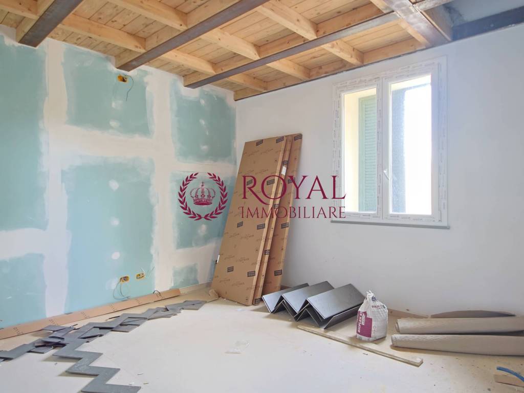 Appartamento a Livorno in Via Fonte Della Puzzolente - Foto 4