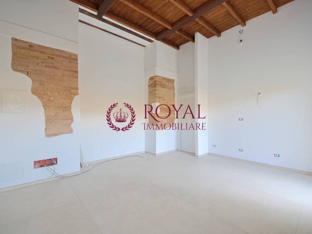 Appartamento a Livorno in Via Fonte Della Puzzolente - Foto 5