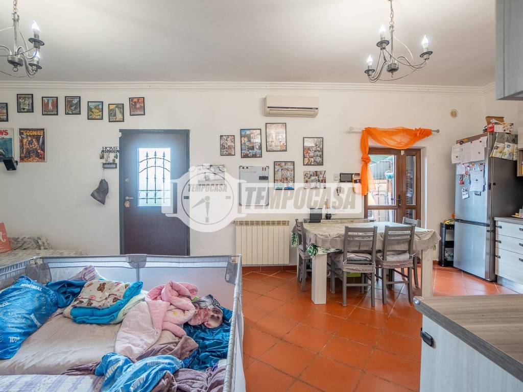 Villetta a schiera a Fiumicino in Via Giuseppe Fraccaroli - Foto 3