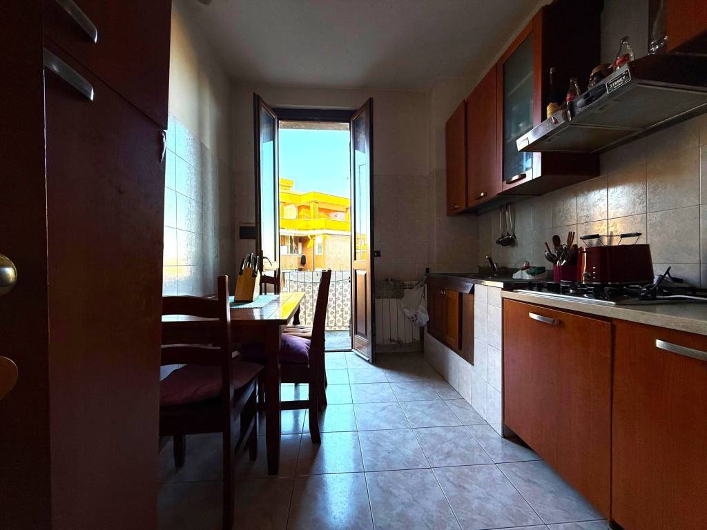 Appartamento a Novara in Viale Dante Alighieri, 51 - Foto 2