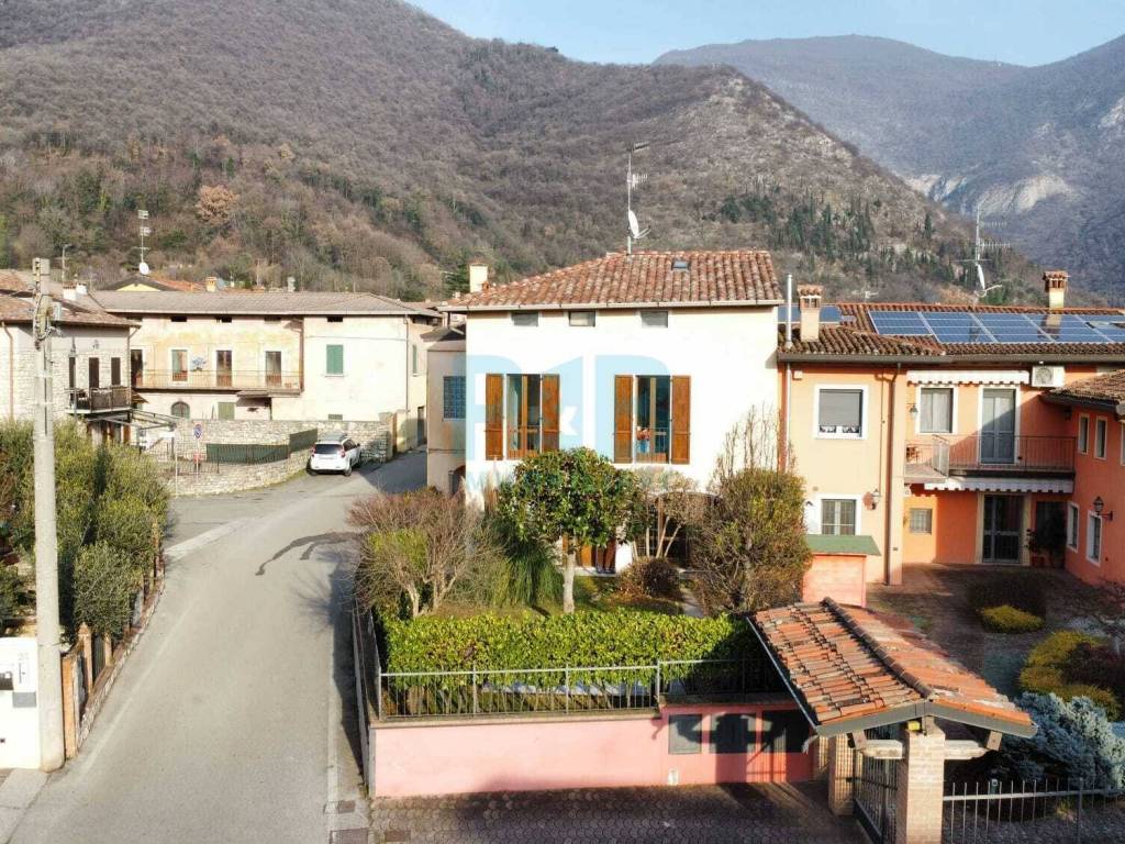 Casa indipendente a Nave in Via Dernago , 26 - Foto 3