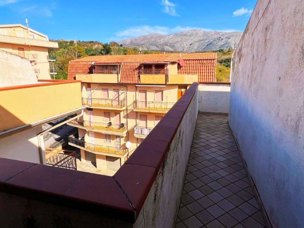 Appartamento a Scalea in Via Aldo Ordine - Foto 2