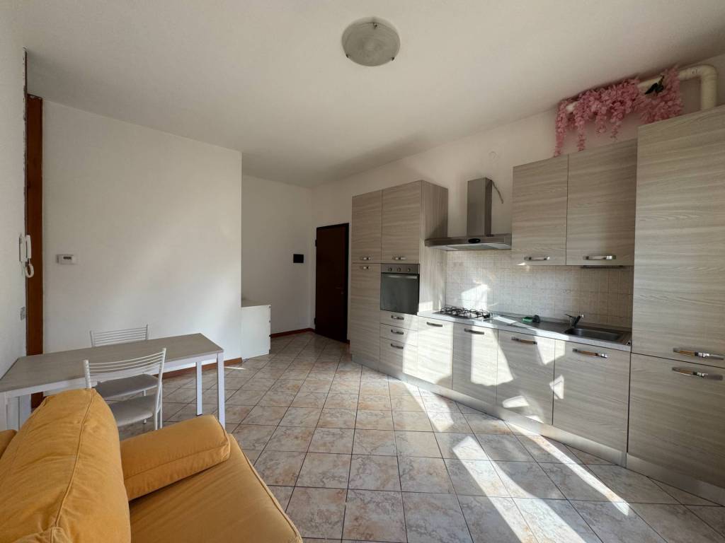 Appartamento a Dalmine in Via Giovanni Verga - Foto 4