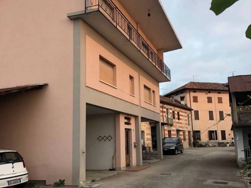 Villa a Cesiomaggiore in Via Battaglion Spluga - Foto 3