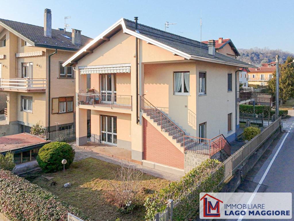 Villa a Angera in Via Arena - Foto 3