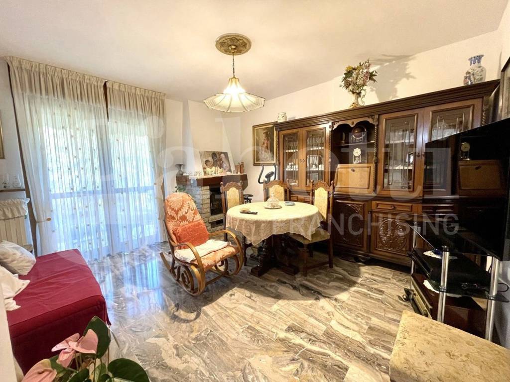 Appartamento a Collegno in Via Allegri - Foto 2