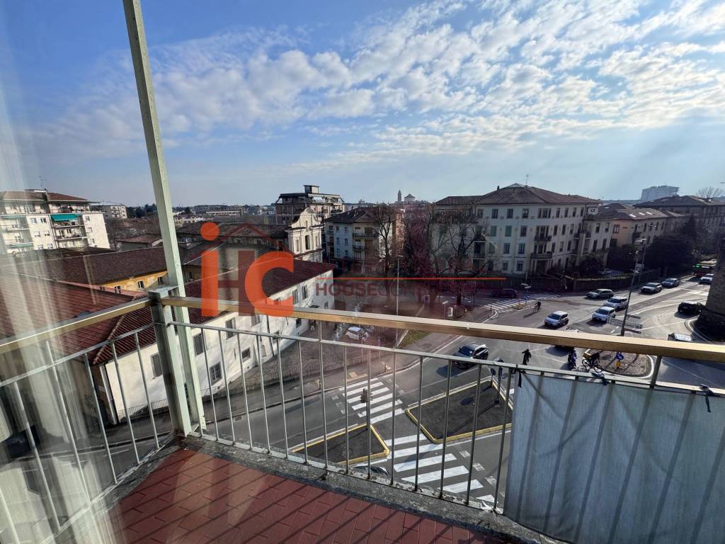Appartamento a Bergamo in Via Alberto Pitentino - Foto 2