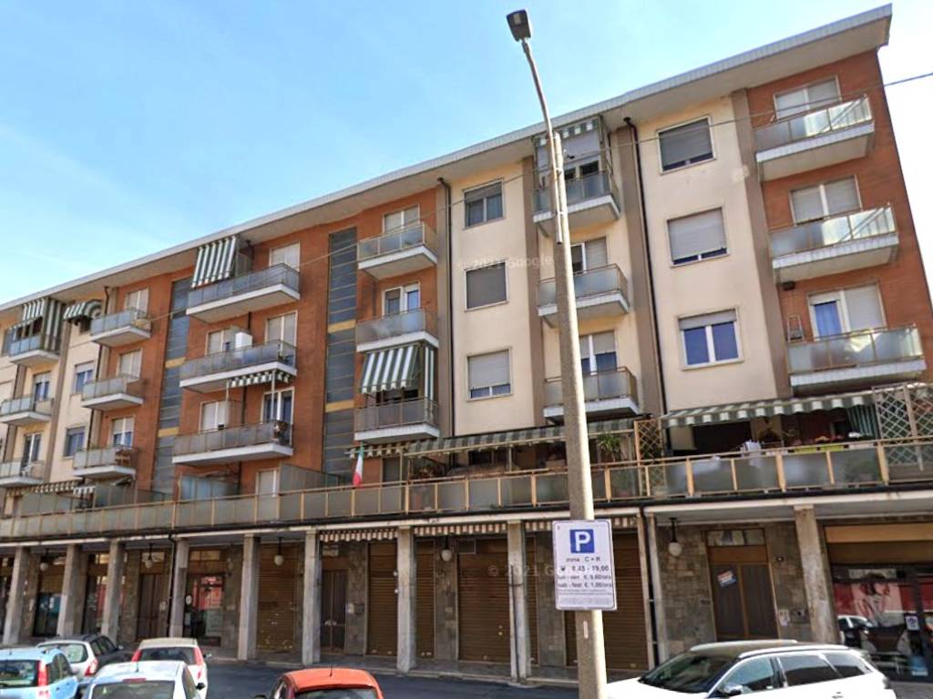 Appartamento a Venaria reale in Via Montello, 11 - Foto 2