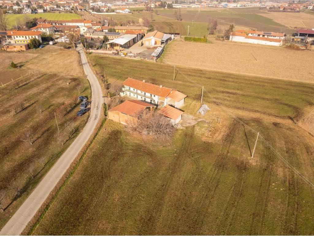 Villa a Bricherasio in strada Camborgetti Ballada, 57 - Foto 2