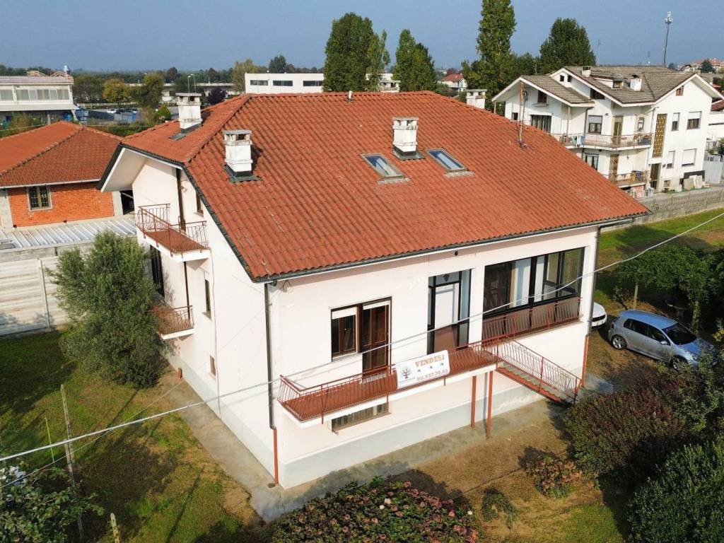 Villa a Feletto in via circonvallazione, 1 - Foto 5