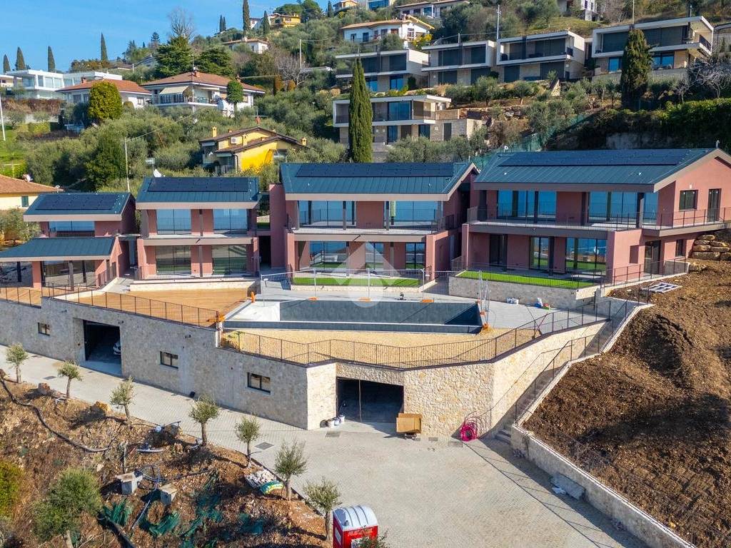 Appartamento a Torri del benaco in Località S. Faustino, 6 - Foto 2