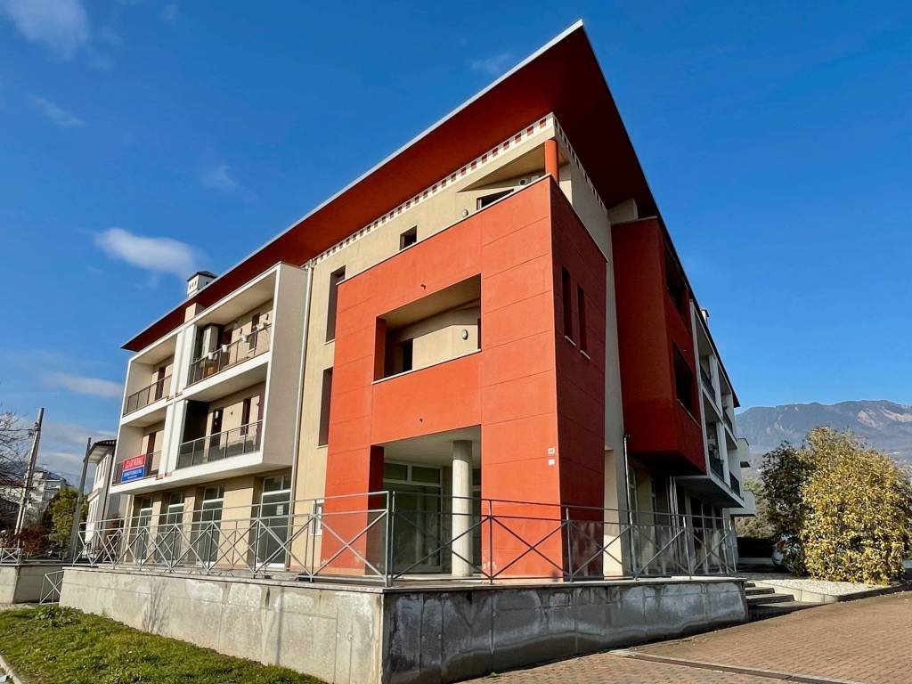 Appartamento a Schio in Viale Santa Croce, 49 - Foto 3